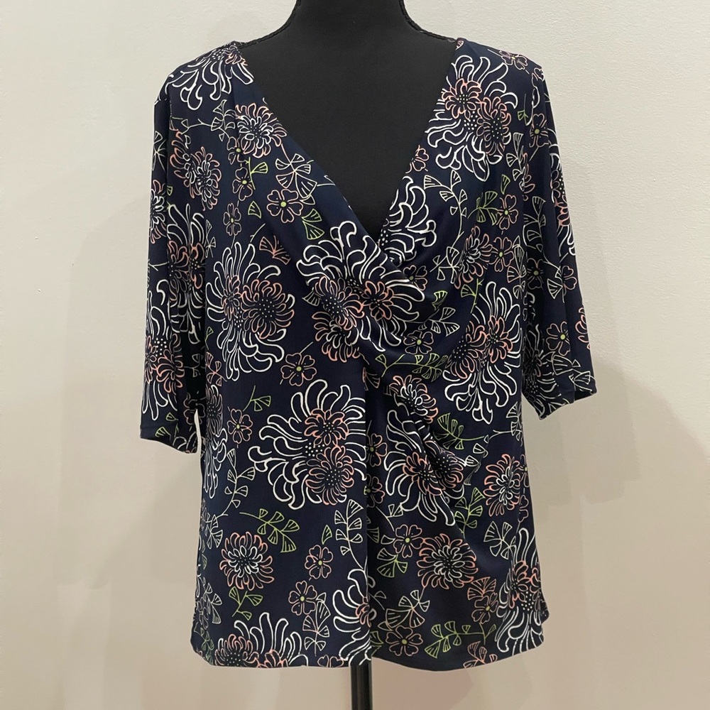 George XL (16/18) Navy Deep V‎ Floral Blouse with Stretch